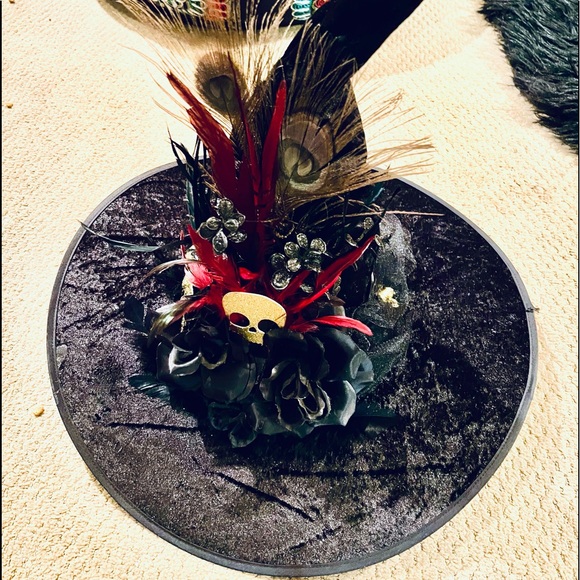 🔥SOLD🔥The Golden Skull Witch Hat - Picture 12 of 16